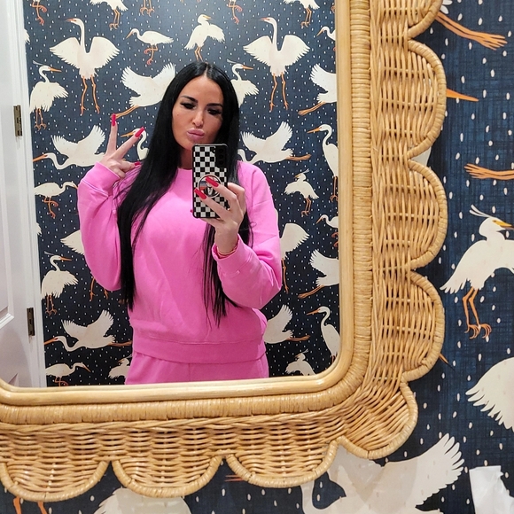 Meet your Posher, Bethani - Picture 1 of 1